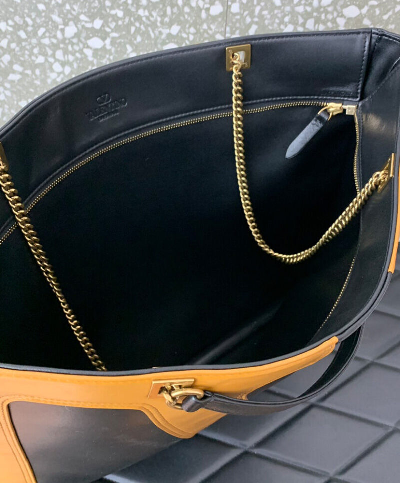Valentino Garavani Viva Superstar Nappa Leather Shopper